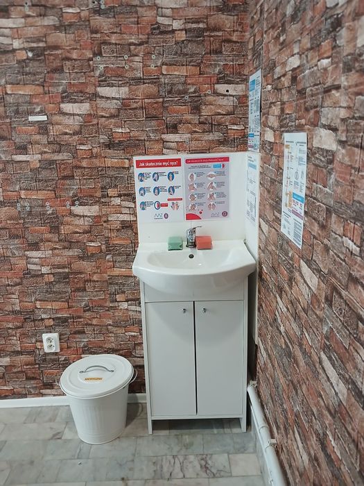Wynajmę 1/2 lokalu użytkowego