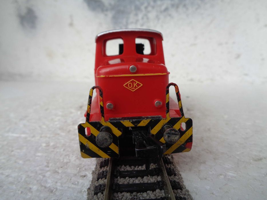 1:87 Fleischmann Locomotiva Diesel 1306 comboio