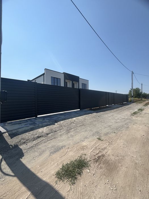 Продаж ДУПЛЕКС з великою земельною ділянкою