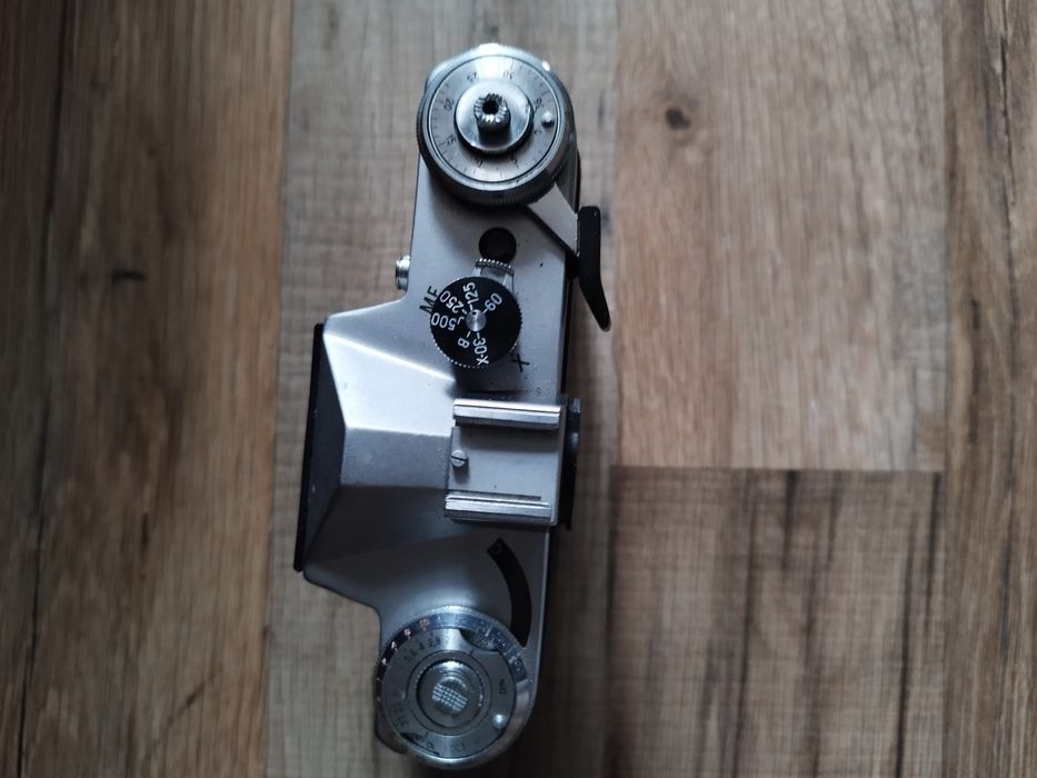 Продам фотоаппарат Zenit-e