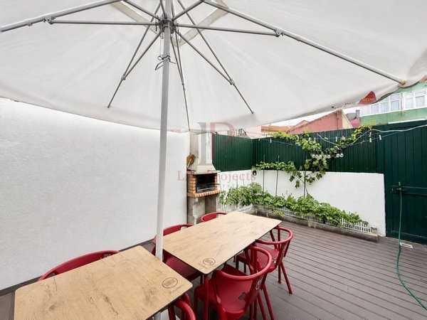 Apartamento T1  com  Terraço na Venteira, Amadora