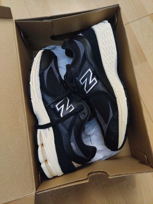 Oryginalne New Balance 2002R Vintage Black. Rarytas 43 rozmiar