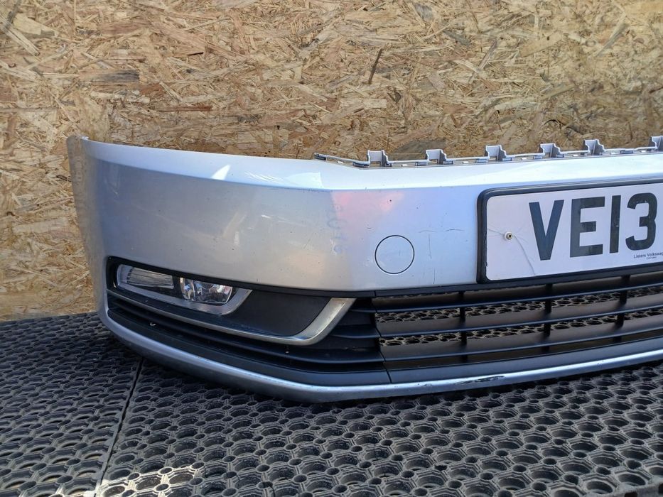 Vw Passat B7 Zderzak Przód La7W Halogeny