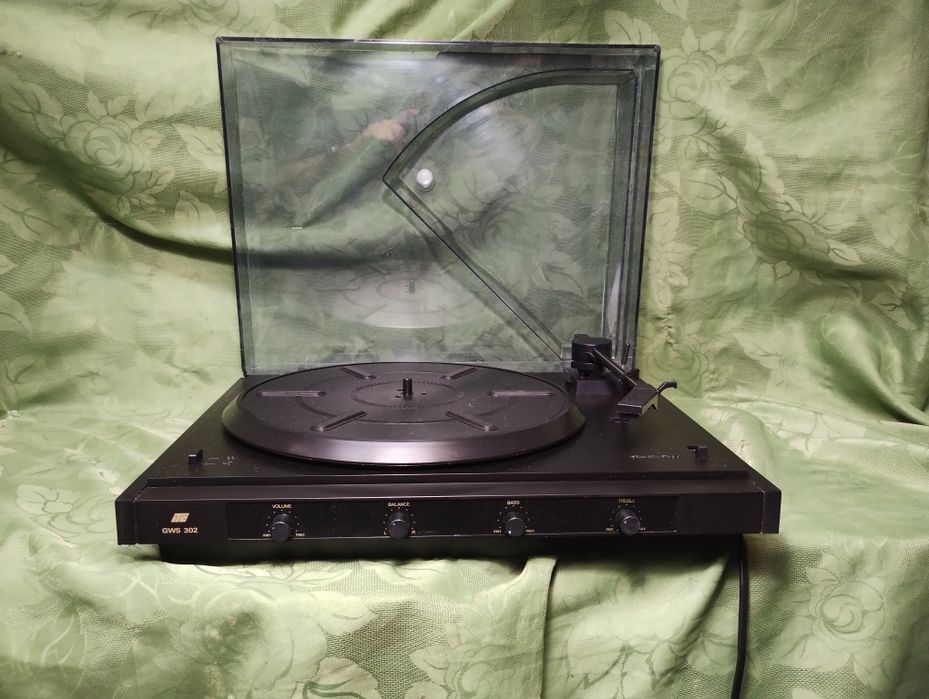 Polski gramofon automatyczny