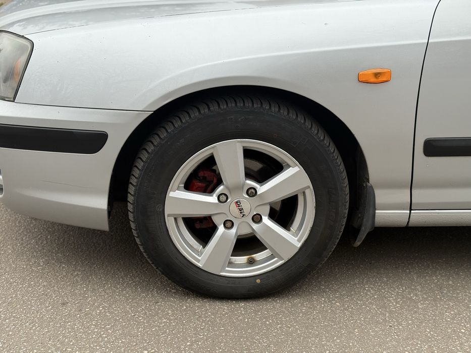 Hyundai Elantra в дуже гарному стані