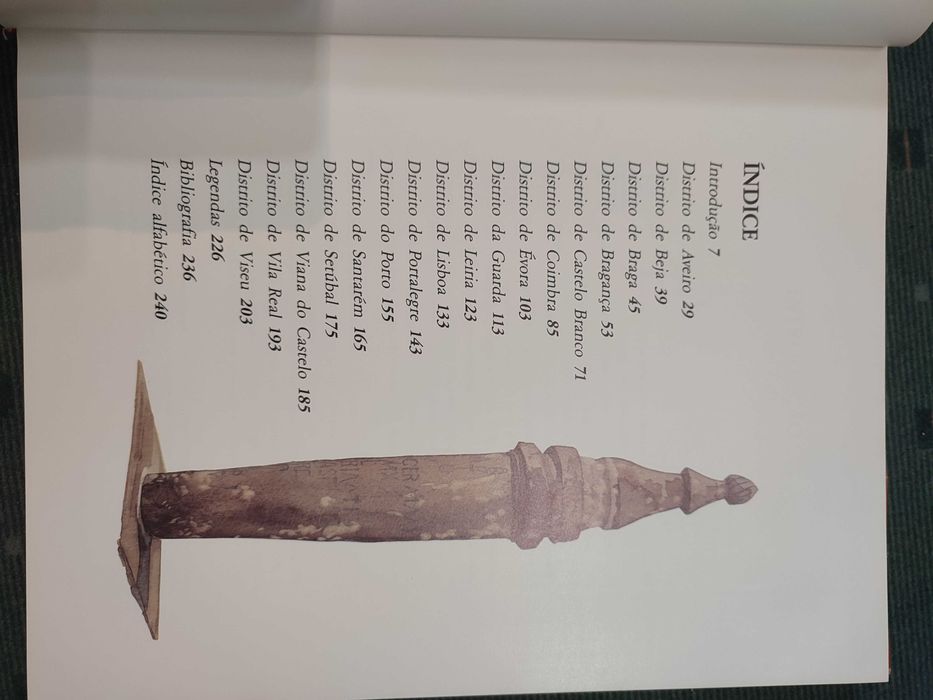 Pelourinhos Portugueses - F. Perfeito de Magalhães