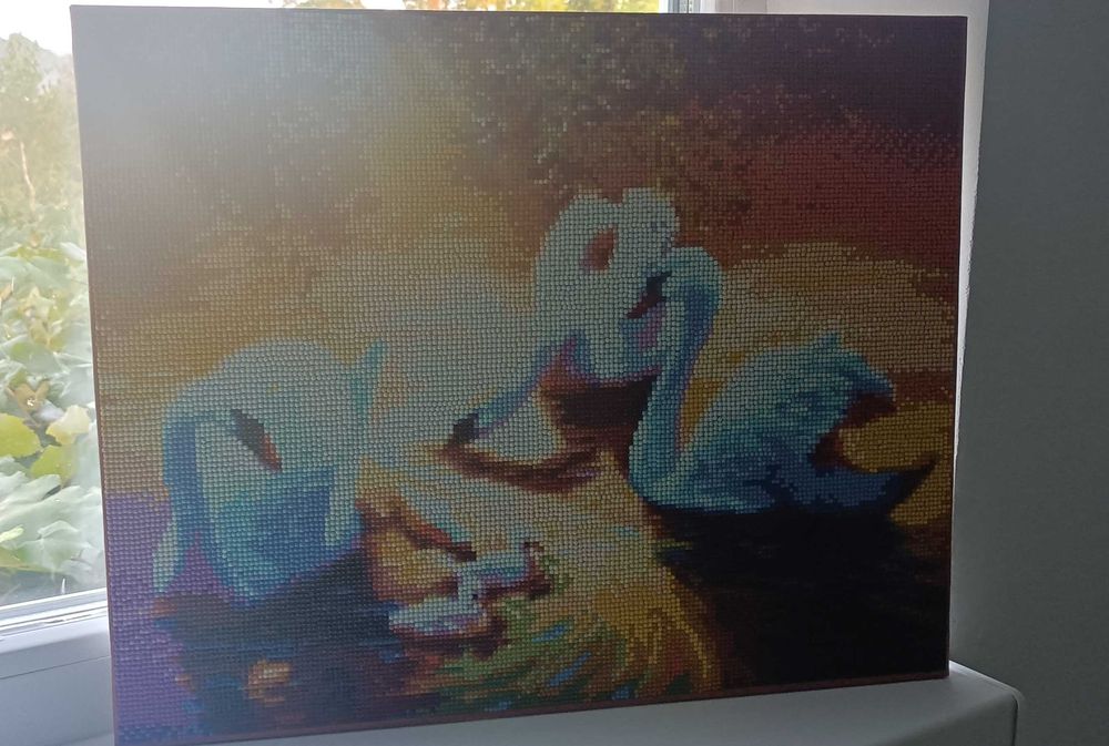 готова Алмазна картина по номерам круглими камінчиками