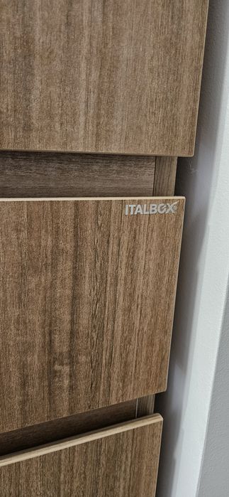 Venso móvel coluna da Italbox com cesto