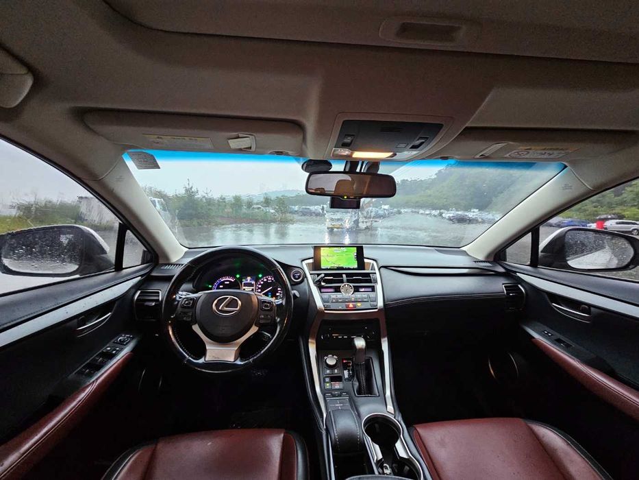 2018 Lexus NX 300h Hybrid