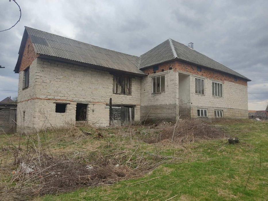 Продається будинок (Первинний ринок)