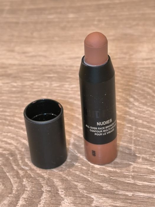 Nudestix/Bronzer w Sztyfcie,mało używany