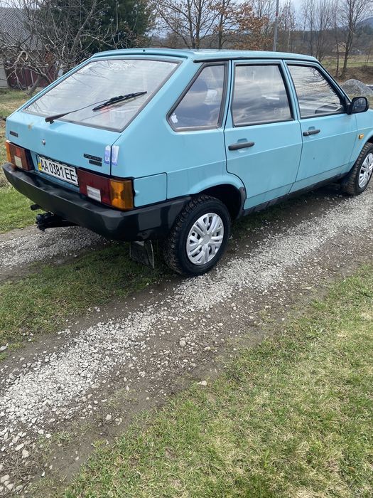 ВАЗ  Lada Спутник 21093