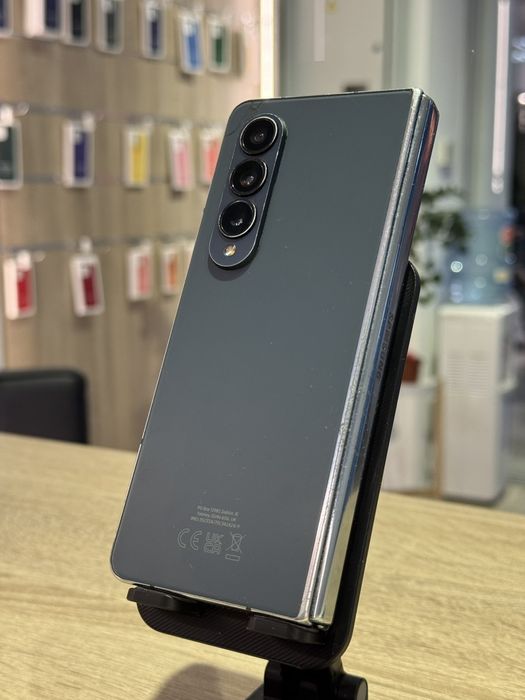 Samsung Galaxy Fold 4 12/256 gb