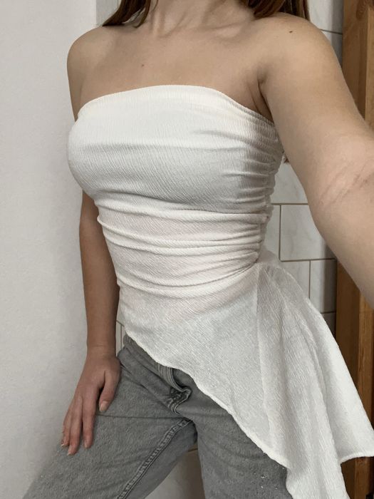 Трендовий топ Zara