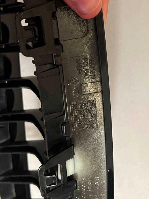 Atrapa chłodnicy (nerka) BMW F30/F31 prawa