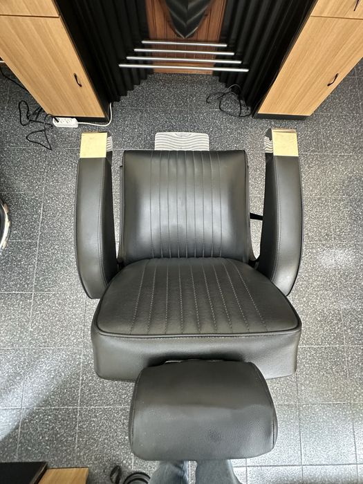 Cadeira de Barbeiro + Rampa de lavagem