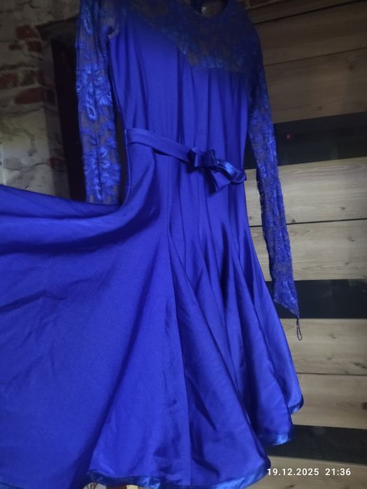 Бейсік, плаття для бальних танців