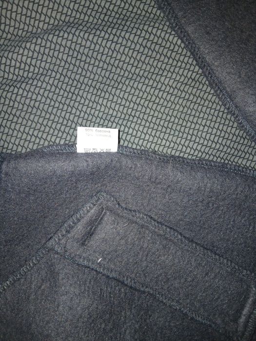 Продам теплу флісову кофтину.