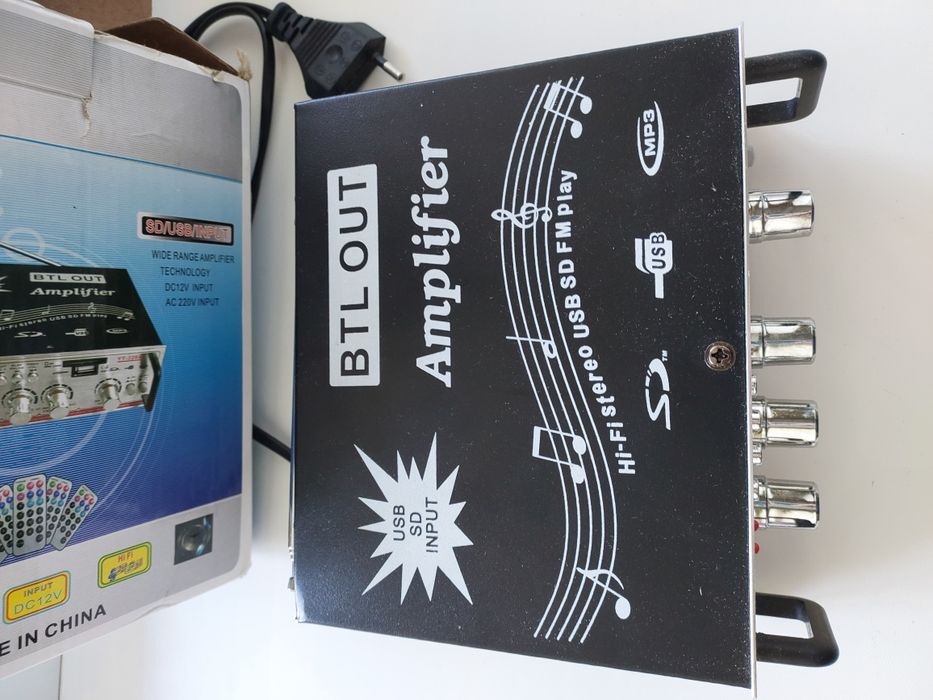 Усилитель звука  Hi Fi 2×200 Вт.
