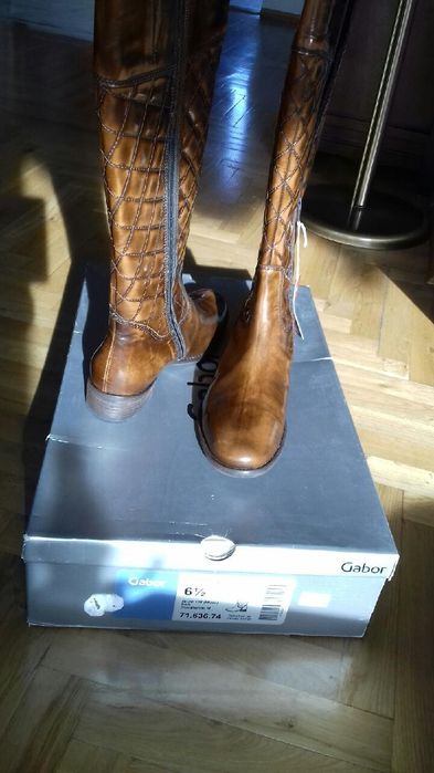 Buty, kozaki brązowe / rudawe, skórzane. Firma Gabor.