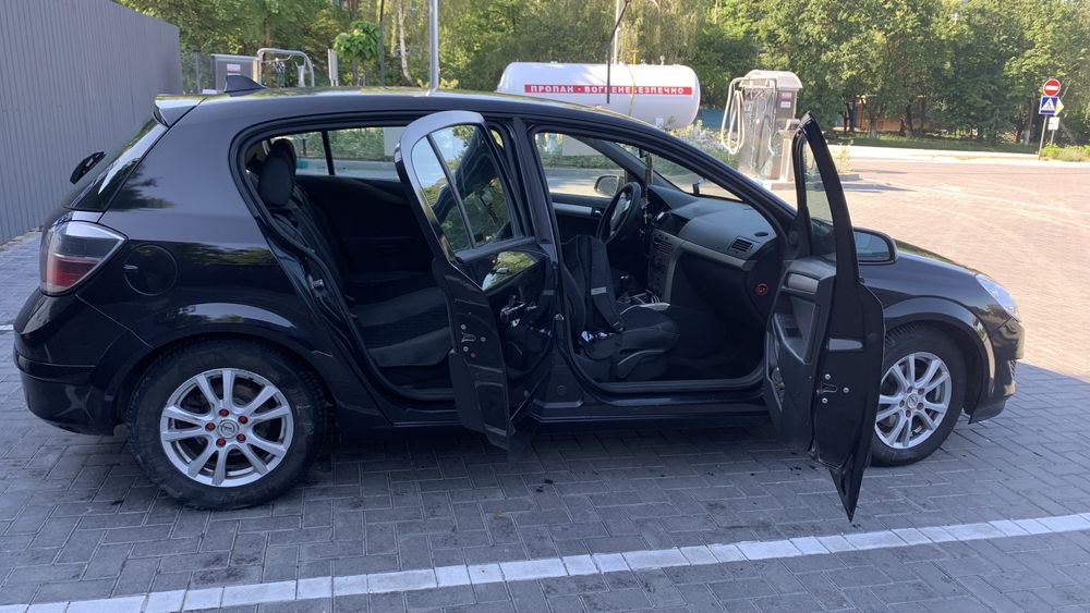 Продам економне авто.