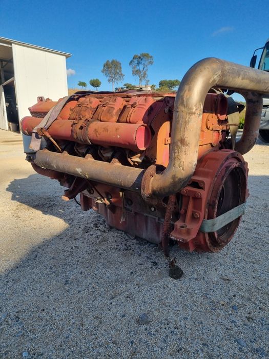Motores industriais Deutz e Cummins.