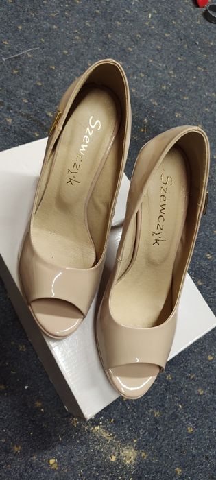 Buty damskie nieużywane