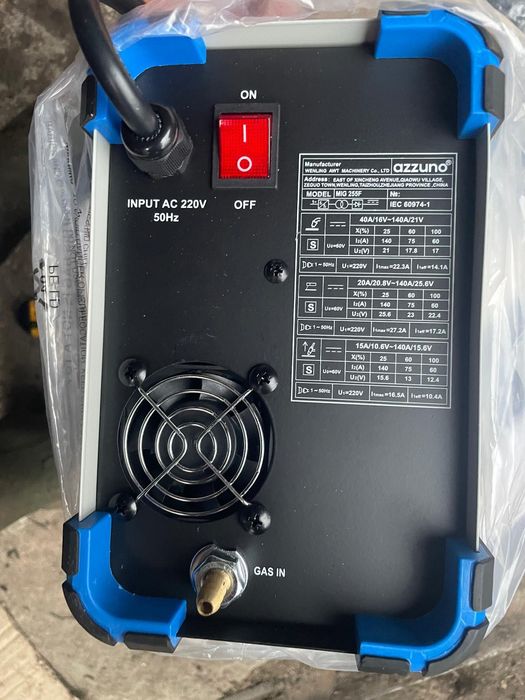 Зварювальний апарат Azzuno Mig 255F