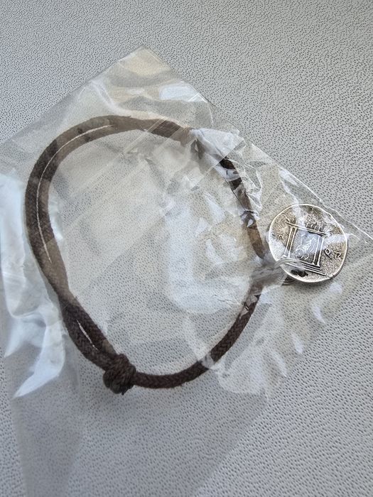 Bransoletka na sznurku brązowa moneta Grecja antyk boho