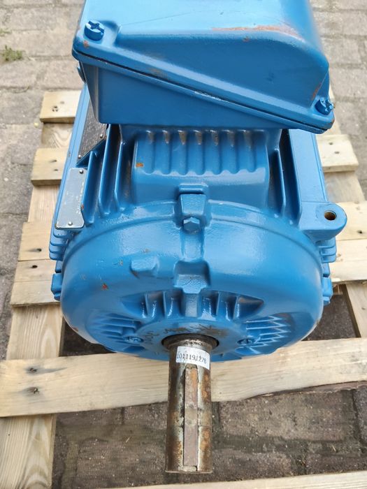 Silnik elektryczny 15kw 2945obr