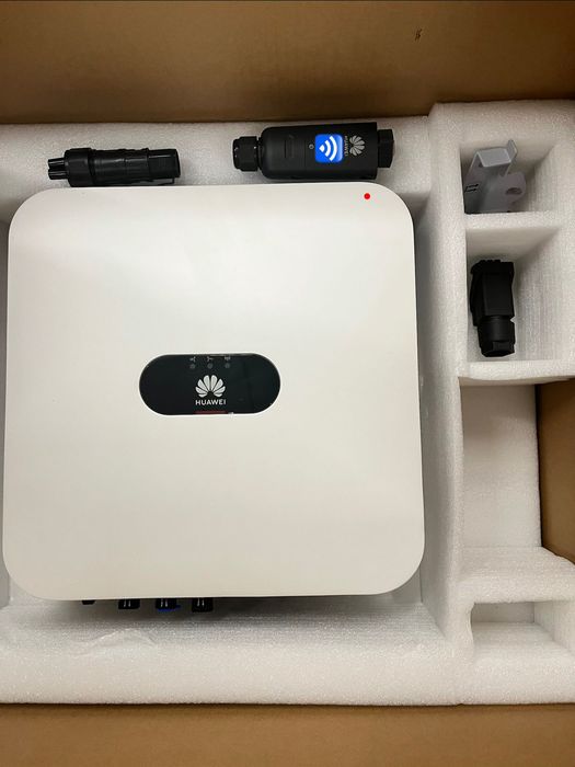 Inversor para energia renovável HÍBRIDO HUAWEI SUN2000 3KTL L1 com 18 meses de uso ainda com cerca de 8 anos de garantia