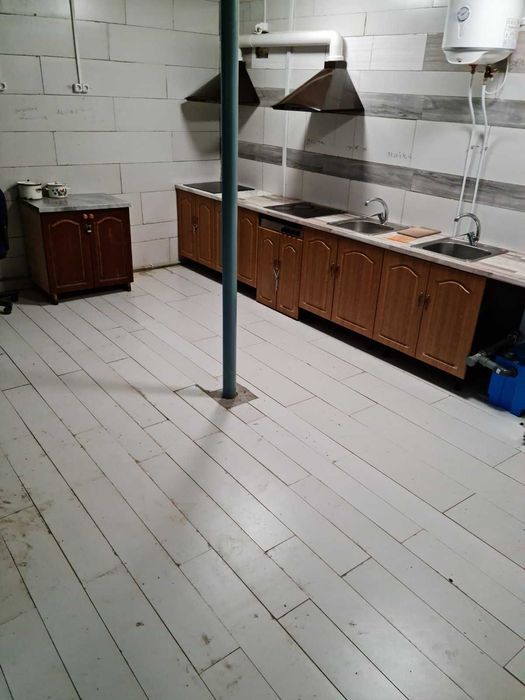 Сдам комнату на 2 человека  в общежитии г.Вишнёвое ул. Чорновола 1а