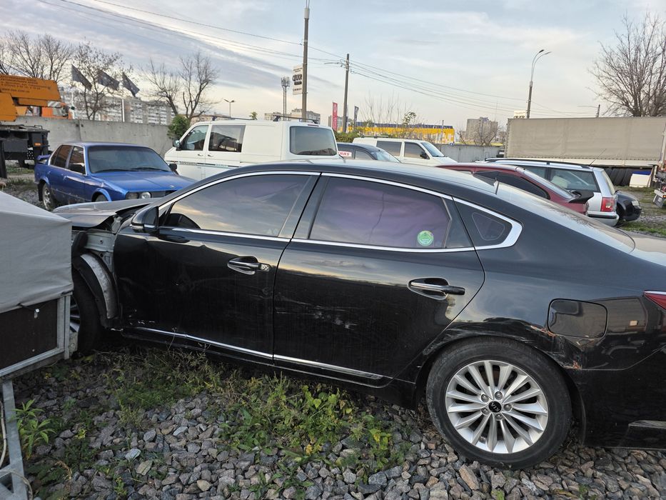 Kia k7  продам після ДТП
