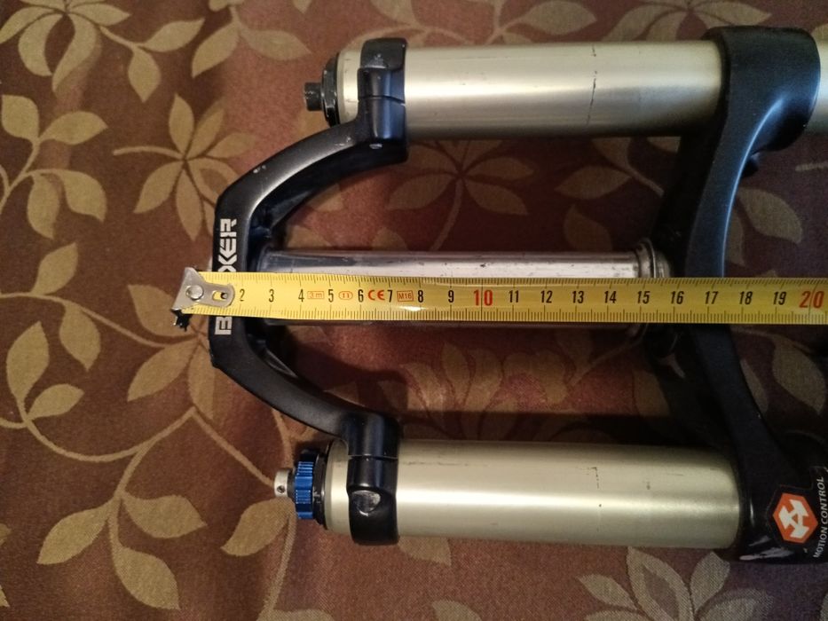 Suspensão Rockshox Boxxer world CUP solo air