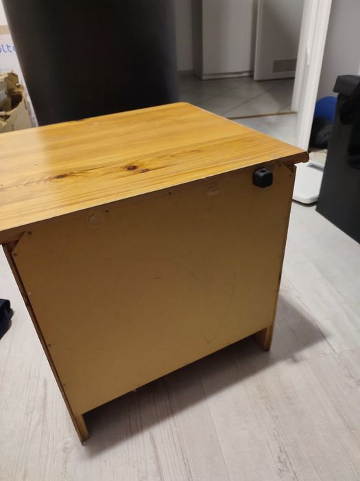 Szafka z szufladami
