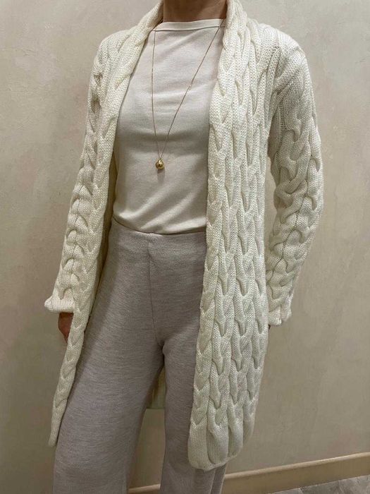 Кардиган  светр білий жіночий зима
