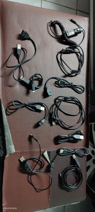 Cabos, fichas triplas outras peças