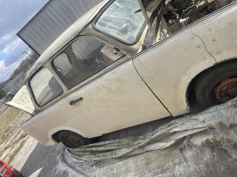 Trabant 601 bez silnika na czesci