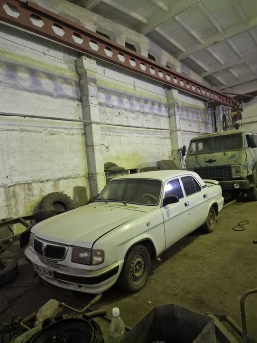 Автомобіль Волга -3110, 1999