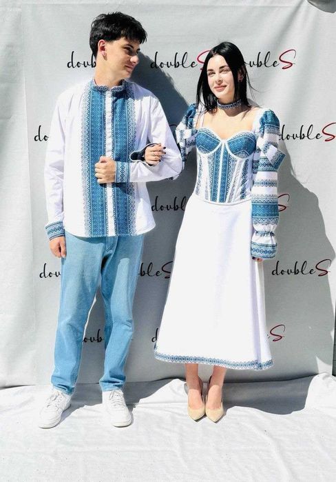 Корсет вишиванка, різні кольори. Рукава, дві пари бретель та чокер.