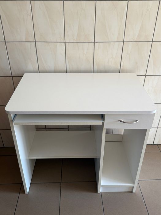 sprzedam białe biurko