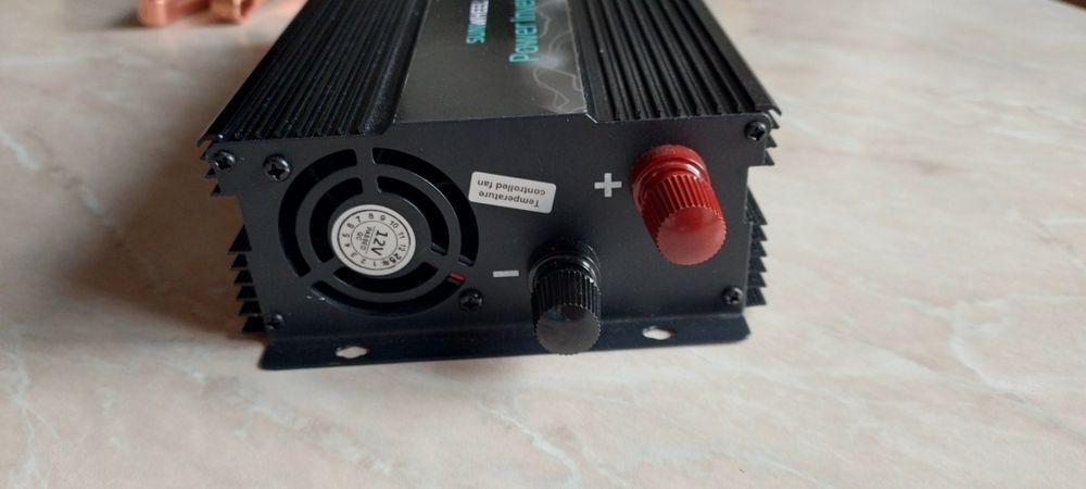 Power Inverter Инвертор 4000 Вт