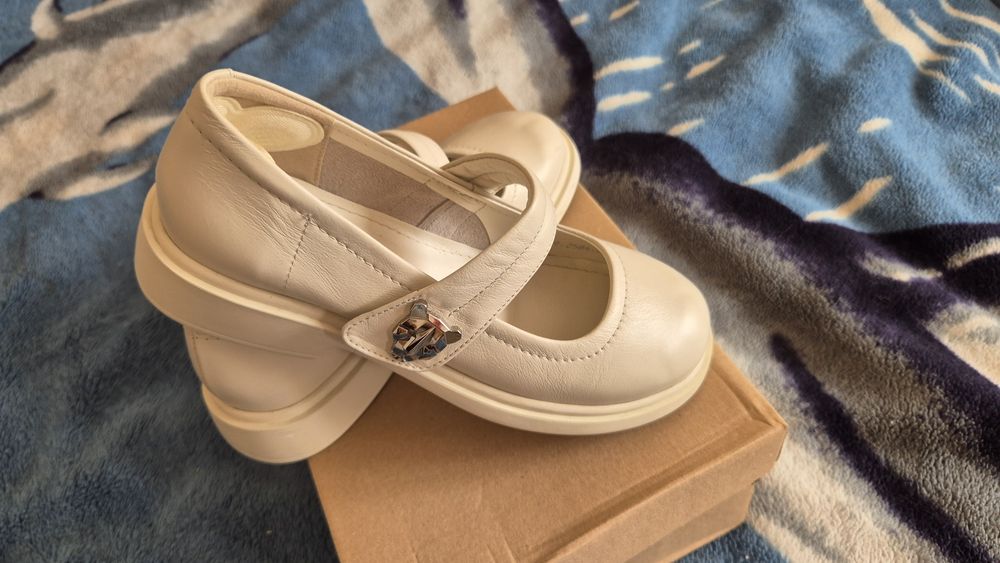 Продам туфлі молочні, підліток, 37 розмір