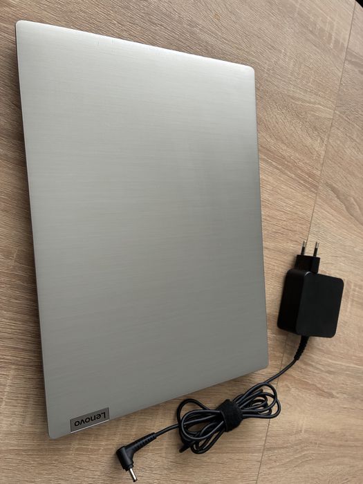 lenovo ideapad 3 14iil05 i3 8GB ram 256SSD