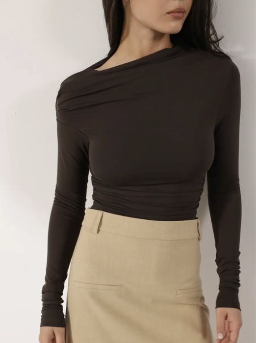 Асиметричний топ зі збірками Papaya М чорний / zara hm cher17 coosh