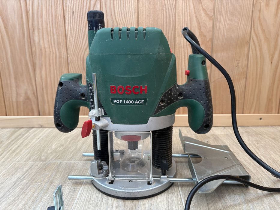 Фрезер Bosch POF 1400 ACE