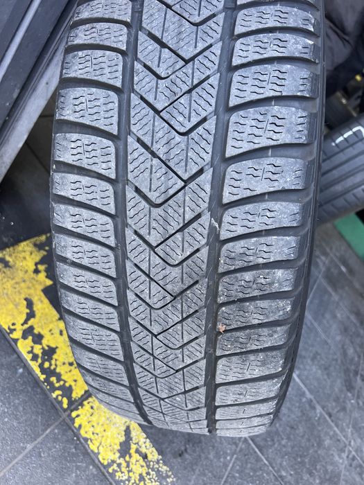 Audi Original, Pirelli Winter Sottozero 3 245/45 R19 102V