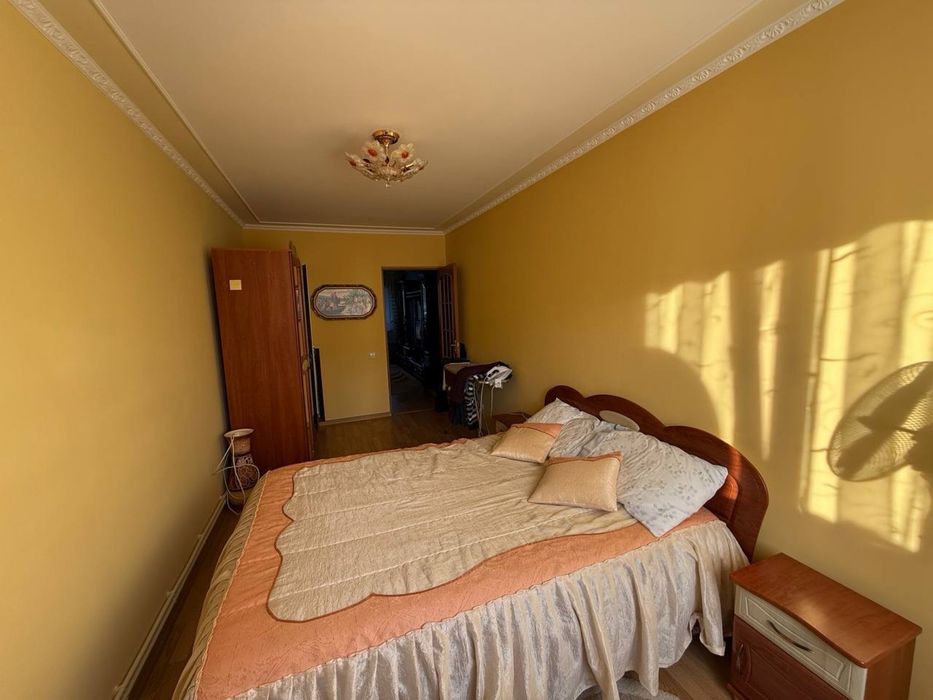 ПРОДАЖ 2-кімнатної квартири у Стрию
