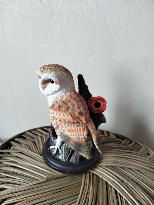 Сова порцелянова