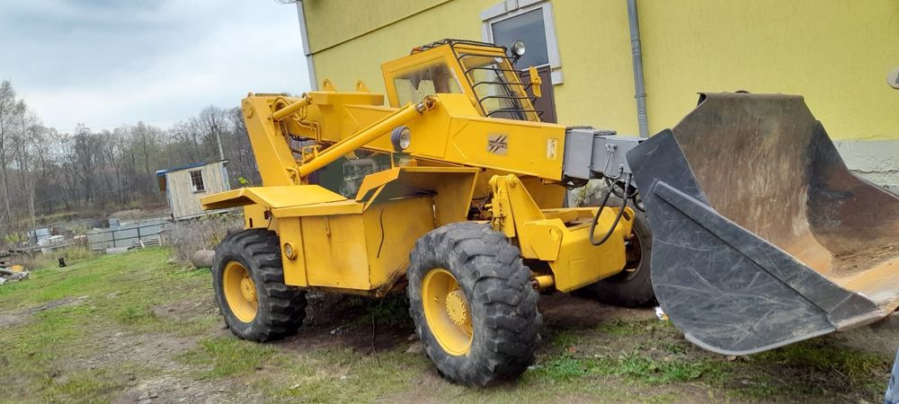 Навантажувач. Екскаватор.Погрузчик. Volvo